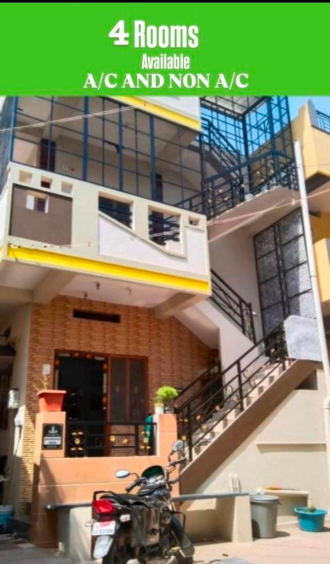 Sai Ram Home Stay Хампи Экстерьер фото